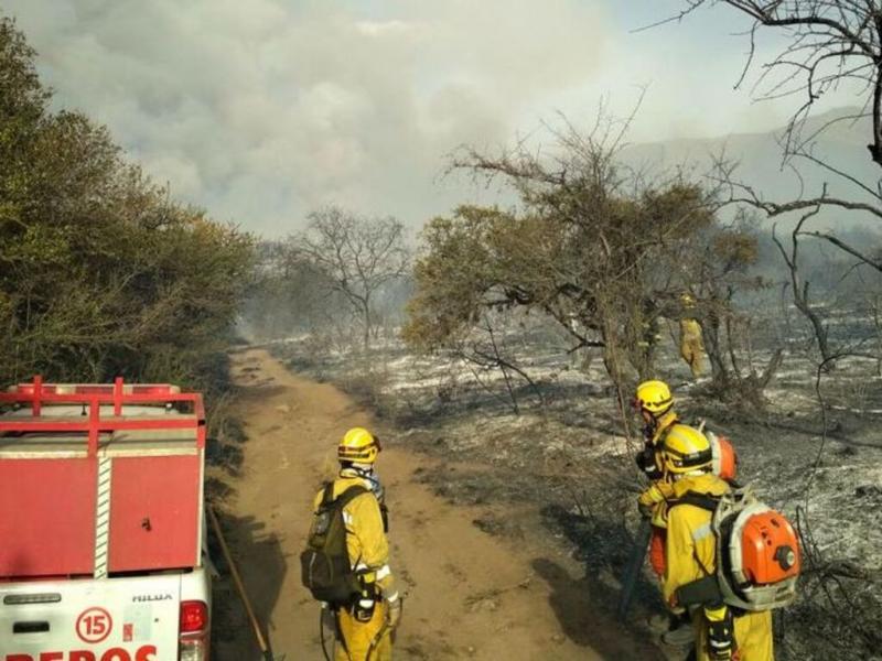 La Secretaría de Riesgo Climático, Catástrofes y Protección Civil, advirtió que hasta el martes se mantendrá en niveles extremos el índice de riesgo de incendios en la provincia de Córdoba.