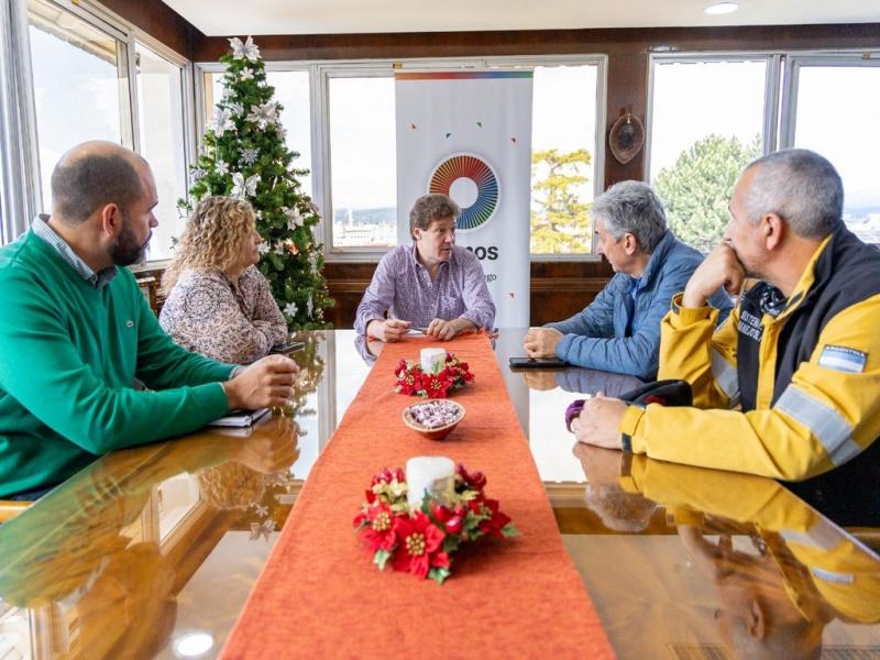 Estamos con el monitoreo en el propio territorio viendo cmo evoluciona el fuego, por supuesto, en contacto permanente con las autoridades provinciales, resalt el Viceministro de Ambiente de Nacin, Sergio Federovisky.