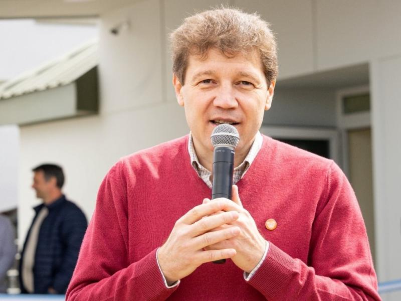 “Que este comienzo de año renueve las esperanzas y que nos encuentre más unidos para seguir construyendo juntos el futuro para Tierra del Fuego”, destacó Gustavo Melella.