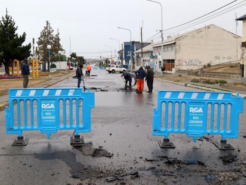 Maana, martes 21, se realizar el recapado asfltico en este primer tramo, el cual se prev sea habilitado nuevamente al trnsito tras cumplirse el plazo de 24 horas de realizada la intervencin.