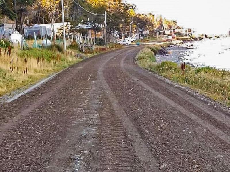 Desde el Ente se trabaja en distintas rutas complementarias de la provincia, en pos de acondicionar la traza de los caminos que se ven afectados por la condición climática.