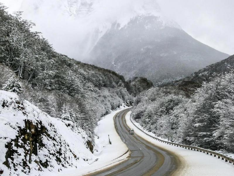 Entre quienes viajaron por Aerolneas Argentinas, los destinos ms elegidos fueron Crdoba, Iguaz, Mendoza, Bariloche, Salta, El Calafate, Ushuaia, Tucumn y Neuqun.