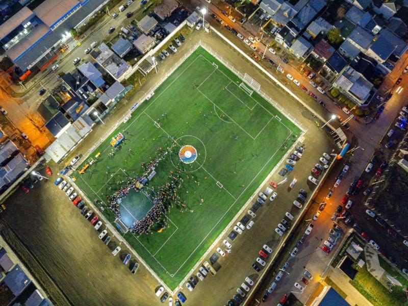 El jueves por la tarde-noche qued inaugurada la nueva cancha de csped sinttico Islas Malvinas Campo de Deporte Hctor Francisco Mora del Club Deportivo y Cultural General San Martn en Ro Grande.