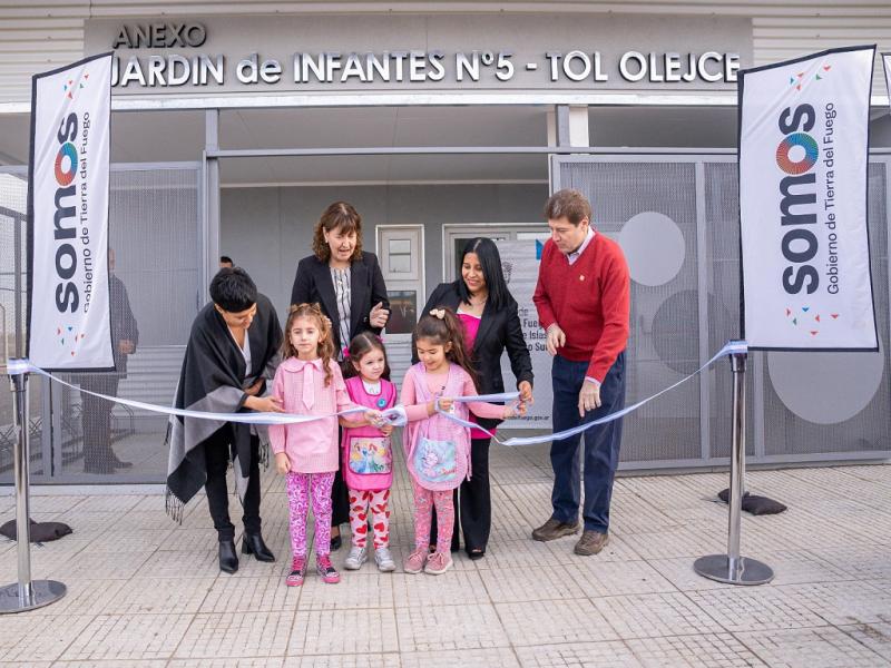 Si tenemos una mejor infraestructura podemos garantizar una mejor calidad educativa, destac Gustavo Melella en la inauguracin del nuevo edificio Anexo del histrico Jardn N 5 Tol Olejce.