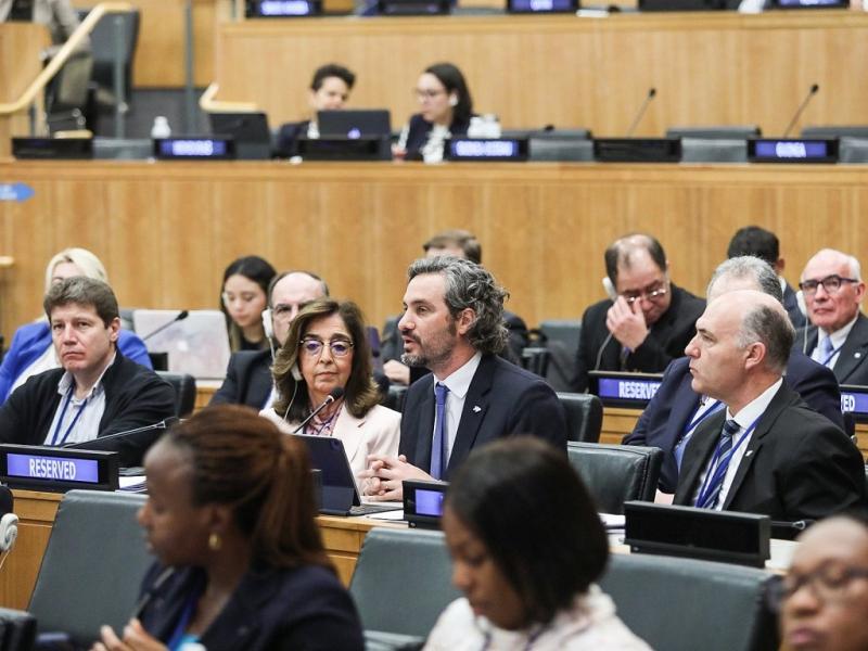 “En su discurso, el Canciller Cafiero estuvo muy bien, con un discurso claro y preciso. Ha habido un gran trabajo del equipo de la Embajada argentina en Nueva York y en Naciones Unidas”, destacó el Gobernador Melella.