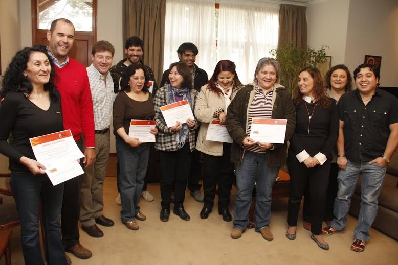 El Intendente de Ro Grande Gustavo Melella encabez la entrega de prstamos a emprendedores locales