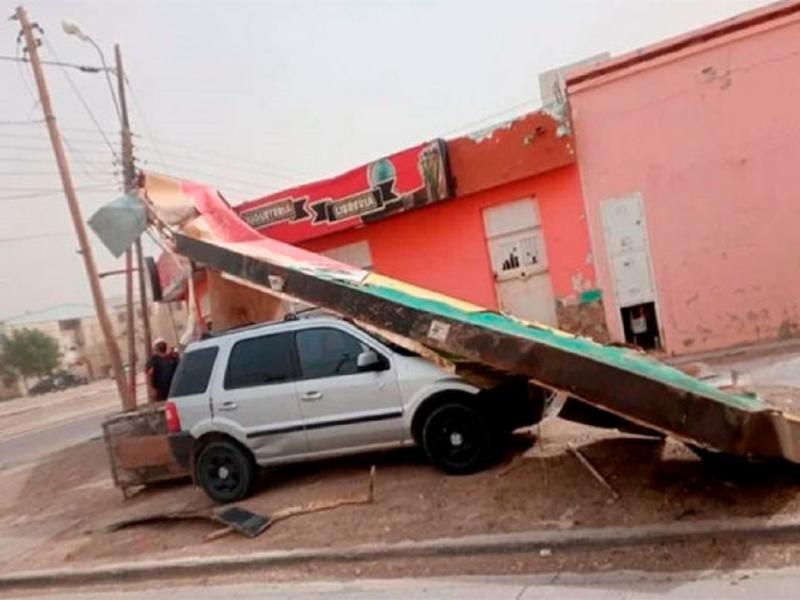 Hay vuelos cancelados, no funciona el transporte local ni de larga distancia. Hospitales y Clnicas atendern solo urgencias. Los bancos, comercios, supermercados y oficinas gubernamentales permanecern cerrados.