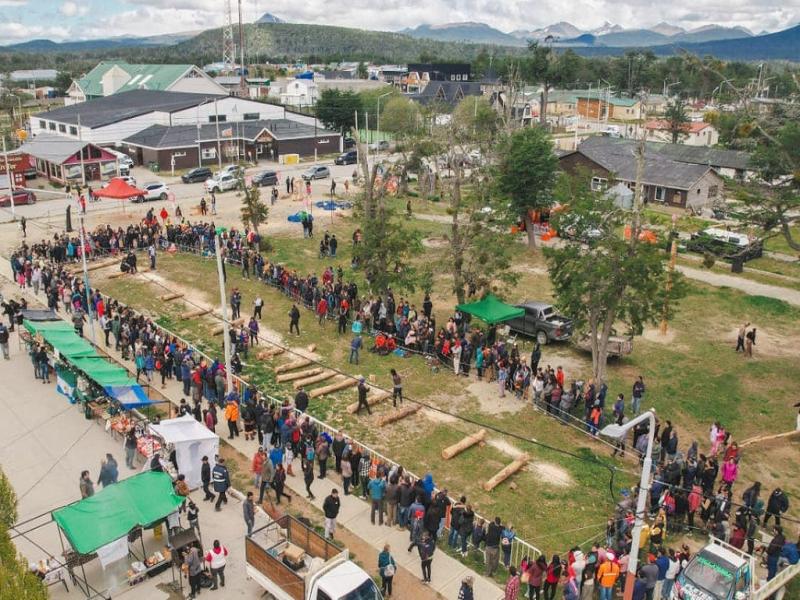 La vigsima edicin de la Fiesta Provincial de la Lenga Fueguina lleg a su conclusin, dejando un legado de tradicin, arte y participacin comunitaria en Tolhuin.