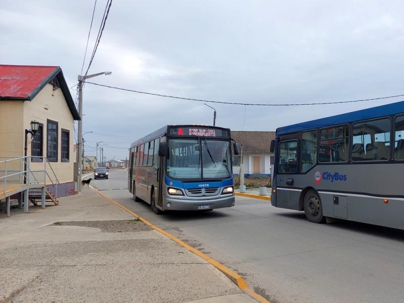 El 24 y el 31 de diciembre los colectivos circularn con frecuencia de fin de semana, cortando el servicio a las 21 horas. Mientras que el 25 de diciembre y 1 de enero, funcionarn con frecuencia reducida.