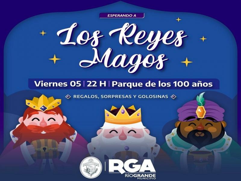 Este viernes 5 de enero, desde las 22 horas, habr juegos, msica y diversas sorpresas en el Parque de los 100 Anos. El sbado 6 y domingo 7 de enero, en el Paseo Canto del Viento, habr un entretenido recorrido con temtica de Reyes Magos.