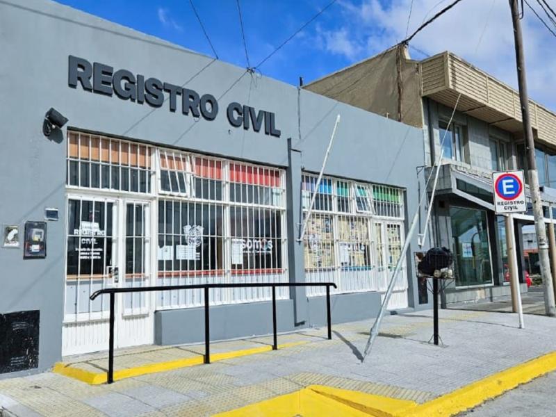 Desde el prximo lunes 15 de enero, la Delegacin del Registro Civil ubicada en calle Elcano N 110 de la ciudad de Ro Grande, reabrir sus puertas para atencin al pblico.