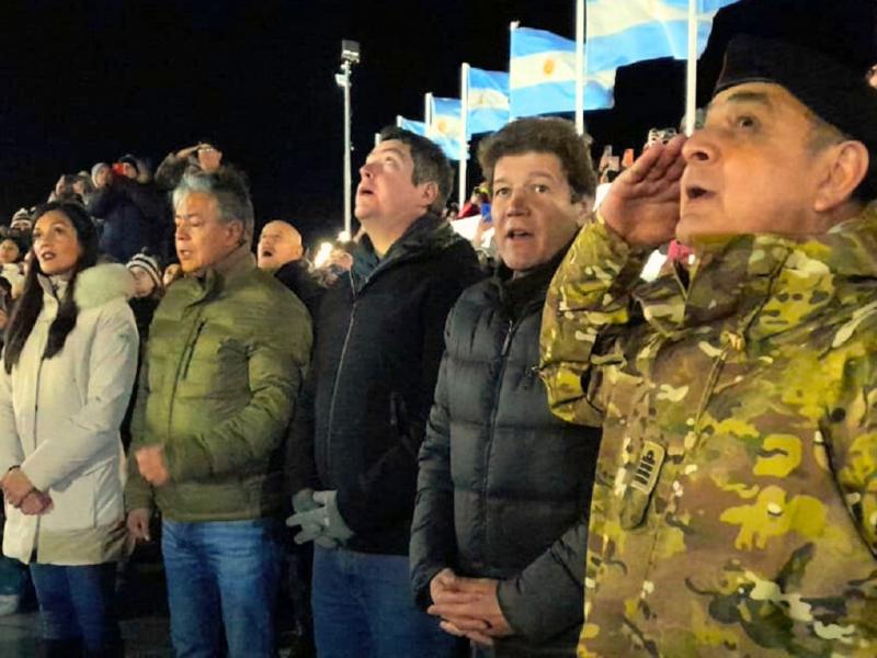 Los ediles manifestaron que la causa Malvinas nos une a todos, por lo tanto, debemos mantener vivo el reclamo de soberana sobre las Islas, recordando a nuestros hroes.