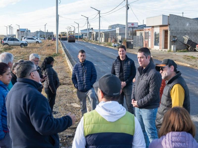 Martn Prez manifest que, el desafo que nos proponemos es continuar con obras que mejoren las condiciones de vida de los y las vecinas de la ciudad y que permitan que Ro Grande siga creciendo.