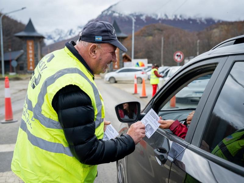 Este ao hemos tenido un Operativo Invierno muy exitoso gracias al trabajo en conjunto de diversos organismos de emergencia y fuerzas de seguridad. Hubo una disminucin de accidentes respecto a aos anteriores, destac Pedro Franco.