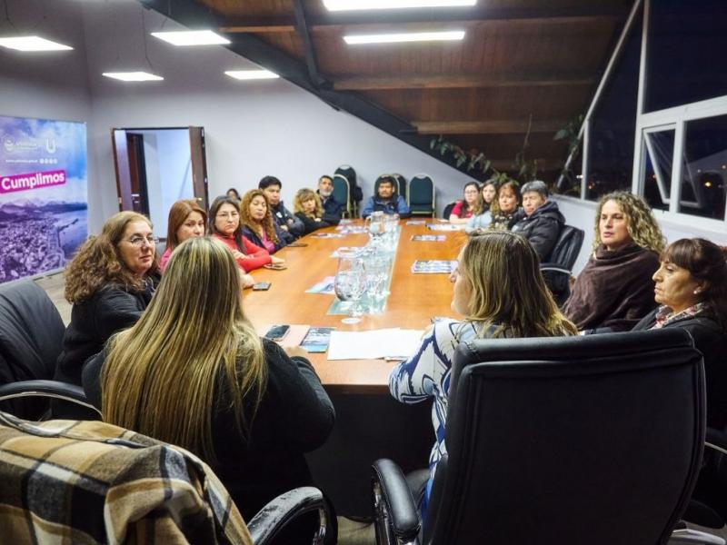 Para ms informacin sobre el programa Ushuaia Estudia, las personas interesadas pueden consultar las redes sociales oficiales de la Municipalidad de Ushuaia.