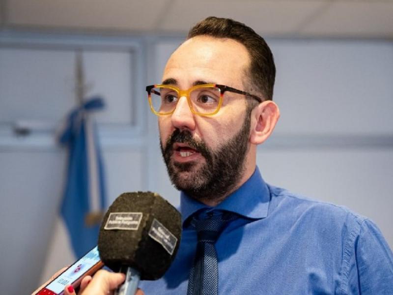 Esta iniciativa es un gran paso para la generacin de empleo local y el consumo de materia prima fueguina. Adems la empresa va a interactuar con el banco de Tierra del Fuego en todas las operaciones comerciales que realice, destac Fossatto.