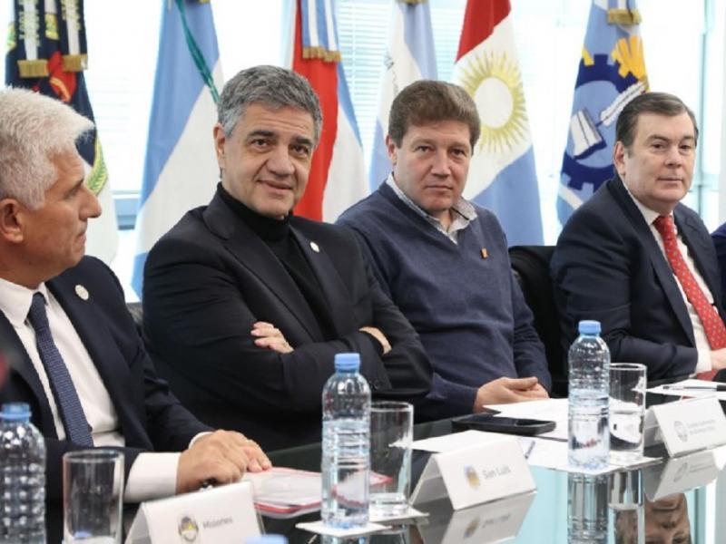 Este trabajo conjunto reafirma nuestro compromiso con un pas ms justo y equilibrado, donde el esfuerzo de las provincias sea reconocido y respetado como base del desarrollo nacional, resalto Gustavo Melella.