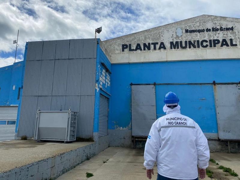 El Municipio advierte que la Resolucin 460/2025 del SENASA es un retroceso, ya que, en caso de un brote de aftosa en el norte del pas, Chile cerrara inmediatamente sus fronteras lo que afectara el trnsito ganadero y el abastecimiento local.
