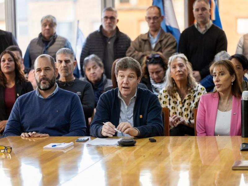 Luego de haber cumplido todos los procesos legales y administrativos hoy podemos anunciar que Ushuaia va a tener esta planta nueva de generacin, una solucin definitiva para los prximos 25 o 30 aos, remarc Gustavo Melella.