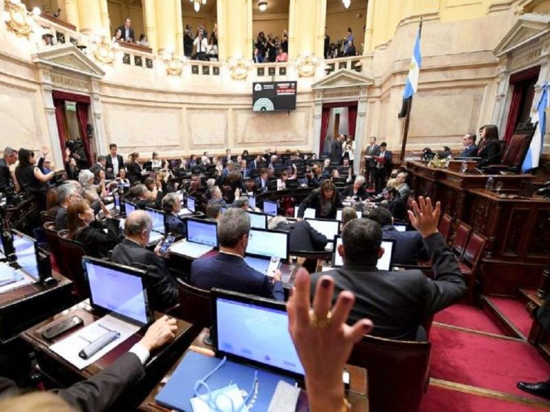 Con Victoria Villarruel al frente de la sesin, el Senado le asest un doble golpe al Gobierno de La Libertad Avanza. Por amplia mayora, volte los vetos de Milei a la Emergencia para el Garrahan, y la Ley de Financiamiento Universitario.