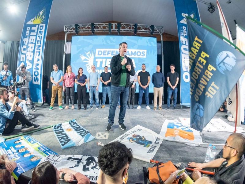 El cierre del acto estuvo a cargo de Martn Prez. El 26 de octubre vamos a ganar las elecciones y vamos a empezar a construir la transformacin de Tierra del Fuego, destac el Intendente de Ro Grande.