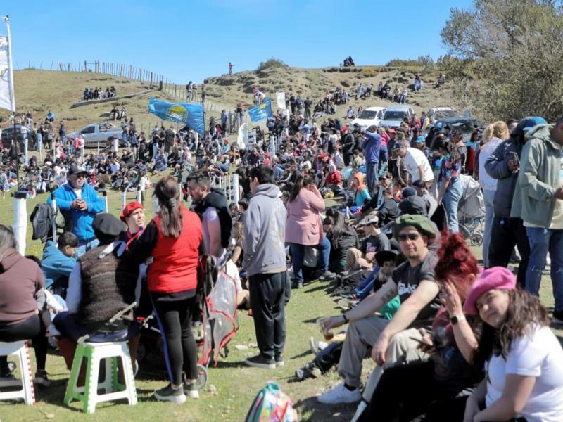 Los visitantes recorrieron stands productivos y gastronmicos que reflejaron los frutos del trabajo local; participaron de capacitaciones y charlas dictadas por referentes de proyectos fueguinos, y disfrutaron de una variada propuesta artstica.