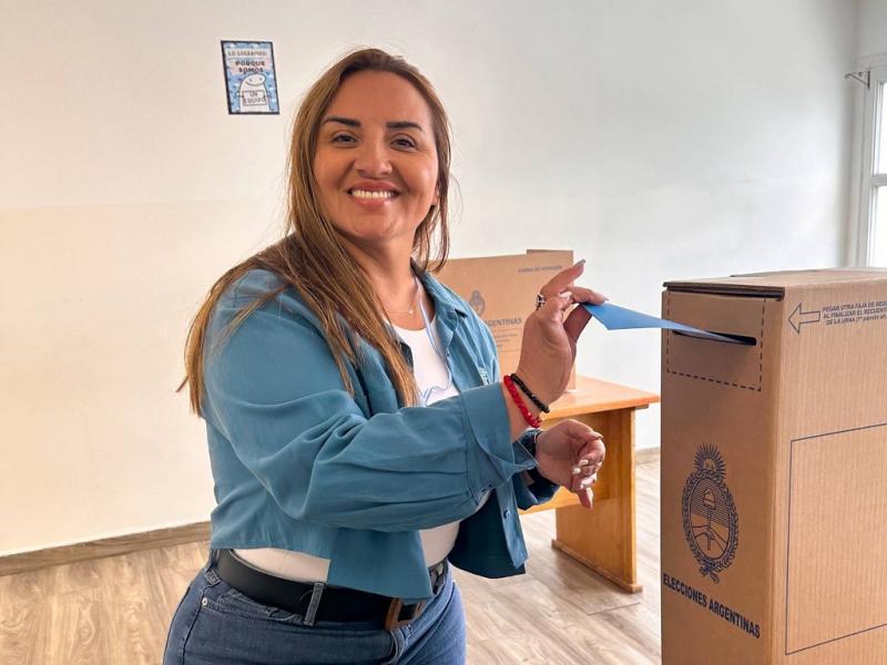 “No podemos ir separados y no se trata de ser amigos. Se trata de mirar un proyecto para adelante como provincia y como país”, resaltó la Diputada nacional Andrea Freites.