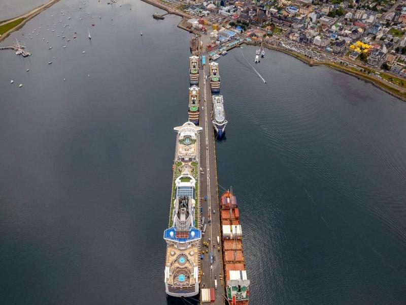 “Esta maniobra no sólo implica marginar a la Provincia de Tierra del Fuego, sino que además significa y equivale a una quita de todos los derechos soberanos de nuestra Nación”, sostienen los integrantes del Manifiesto Argentino.