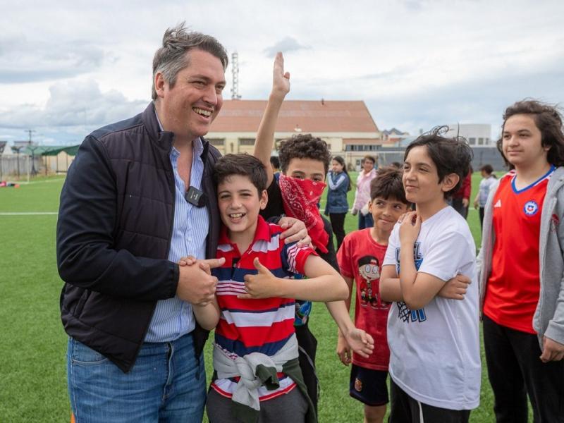 Adem�s de las colonias tradicionales, el Municipio impulsa actividades de deporte adaptado y propuestas destinadas a adultos mayores, garantizando el acceso al deporte y a una vida saludable para todas y todos los riograndenses.