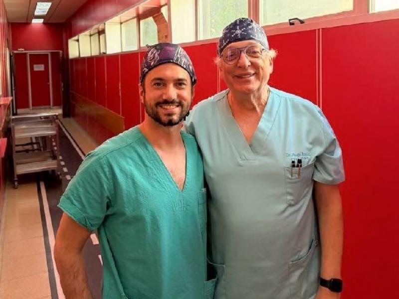 �El aparato implantado es de �ltima generaci�n, con mejores niveles de eficacia en comparaci�n con modelos utilizados hace dos d�cadas, lo que mejora considerablemente los resultados cl�nicos�, destac� el Doctor Hugo Riello.
