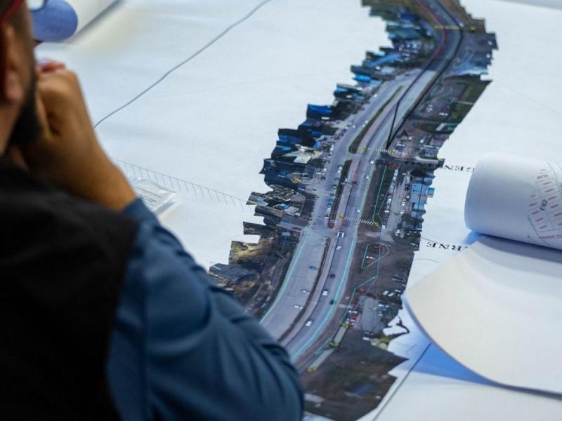 La obra del Paseo Costero en Ushuaia, es un proyecto financiado por el Fondo para la Ampliaci�n de la Matriz Productiva Fueguina (FAMP). 