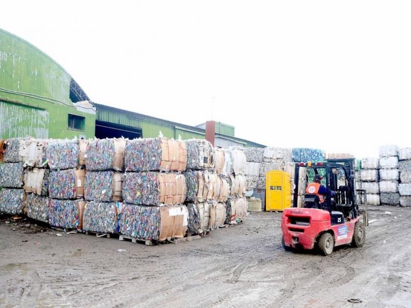 �Hoy el PET recuperado tiene un destino concreto y demuestra que el sector p�blico y el sector privado pueden trabajar juntos en pol�ticas ambientales que generan resultados reales�, destac� el Intendente Walter Vuoto.