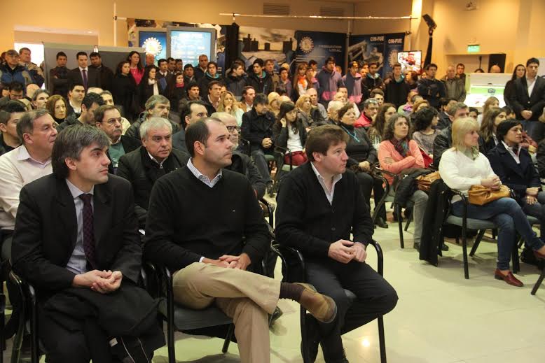 La Primera Muestra industrial denominada La Industria a Puertas Abiertas se realiz en el saln del IPRA en Ro Grande