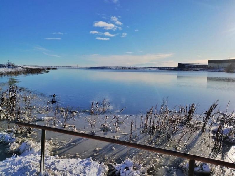 Se recomienda no ingresar a la Laguna de los Patos dado que hacerlo representa un riesgo de hundimiento, quiebres del hielo, y otros accidentes que pueden poner en peligro la integridad f�sica de las personas.