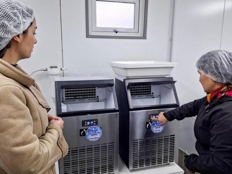 �Formar parte de la Escuela Municipal de Emprendedores nos permiti� ordenar el proyecto, adquirir conocimientos, y animarnos a avanzar con mayor seguridad�, destac� Giselle Guti�rrez, del emprendimiento �Escarcha Fueguina�.