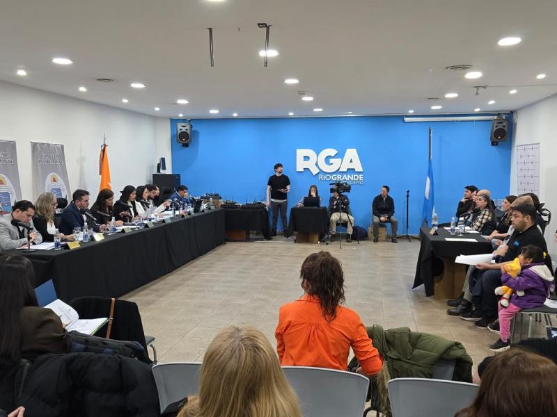 Guadalupe Zamora resaltó la participación de los productores vinculados al barrio Apymema, quienes plantearon la “necesidad de contar con certezas respecto de la situación jurídica de los espacios donde desarrollan sus actividades”.