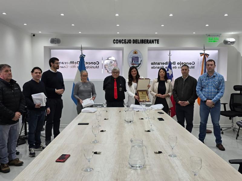 Los ediles destacaron la importancia de “abrir las puertas de Río Grande hacia otros espacios y otras localidades” y avanzar en una agenda de intercambio y cooperación.