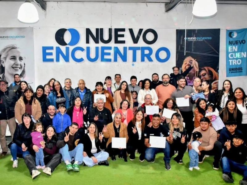 “Tenemos historia, militancia y un camino recorrido, por eso asumimos este nuevo desafío con la convicción de seguir fortaleciendo nuestra organización y ampliando la participación”, destacaron desde Nuevo Encuentro Tierra del Fuego.