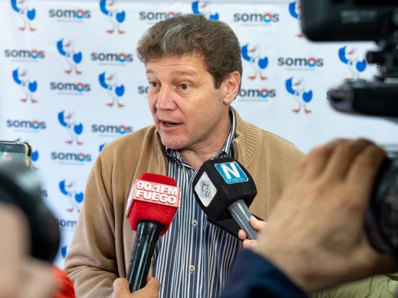 �Algunos se hacen los libertarios en el norte cuando van a ver a sus jefes pol�ticos en Buenos Aires, pero ac� son socialistas�, resalt� Gustavo Melella al referirse a los Legisladores Parlamentarios de La Libertad Avanza.