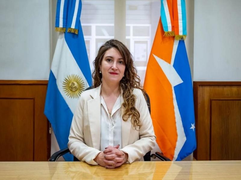�Se trata de un modelo nacional que solo incluye a unos pocos y que va dejando cada vez m�s familias y cada vez m�s personas afuera�, resalt� la Secretaria de la Mujer y Desarrollo Humano de la Municipalidad de Ushuaia, Ver�nica Maestro.