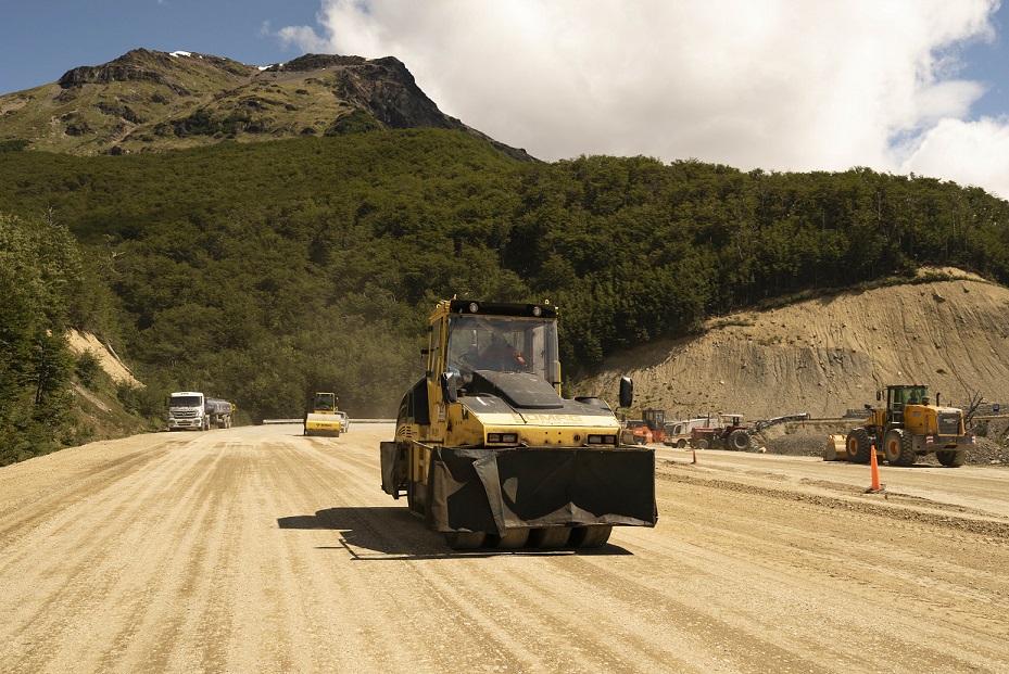 Las obras en la RN 3 optimizarn la conexin en la regin sur de la provincia, especialmente entre las ciudades de Ushuaia y Tolhuin. Adems de mejorar las condiciones de seguridad y confort. 